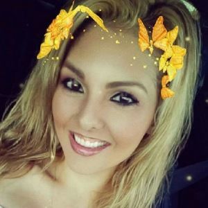 Meet your Posher, Cynthia